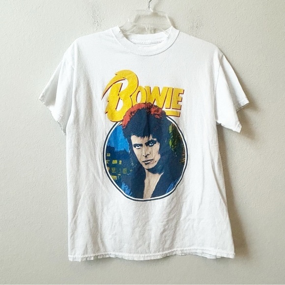 goodie two sleeves Tops - Goodie two Sleeves David Bowie Vintage Look White T-Shirt Sz S/M